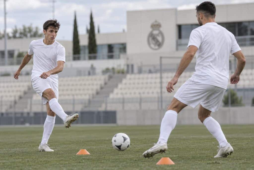 Arda Güler, máximo asistidor del Real Madrid con 14 asistencias