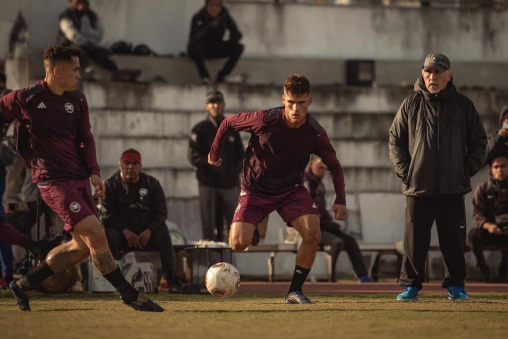 dylan aquino joya de lanus