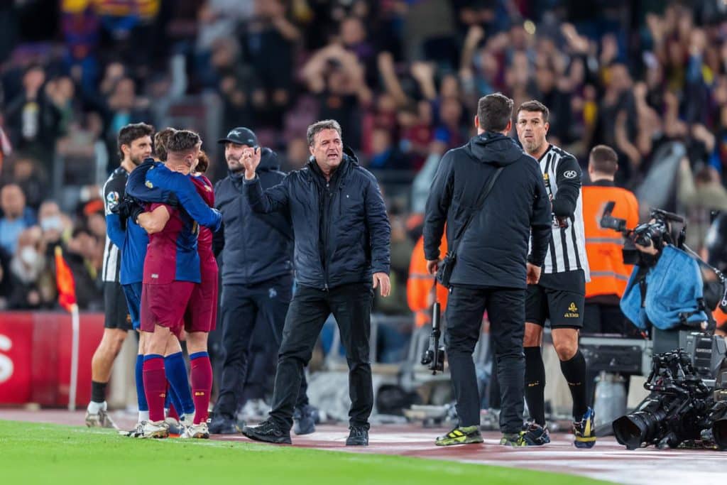 hansi flick tras barca newcastle 7 2