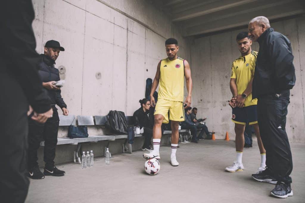 james rodriguez con colombia ante francia