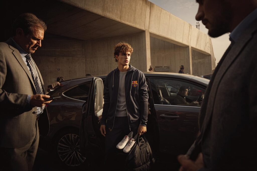 julian alvarez camp nou premier league