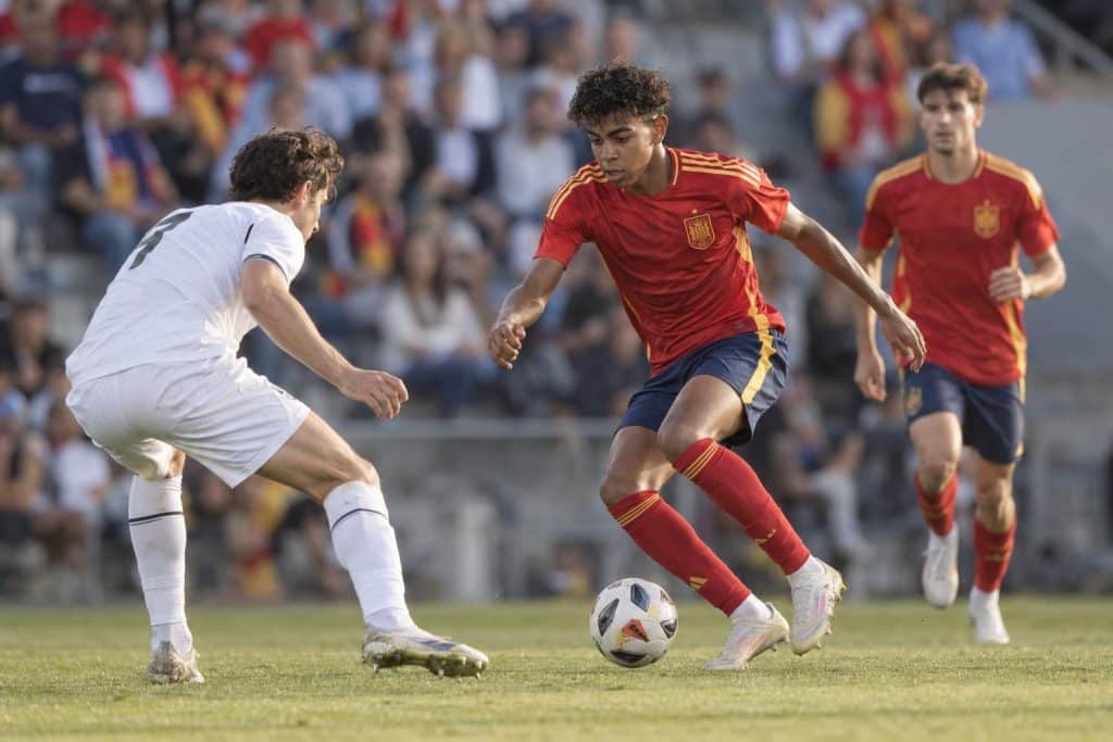 Lamine Yamal, candidato al Balón de Oro 2026 con Barça y España