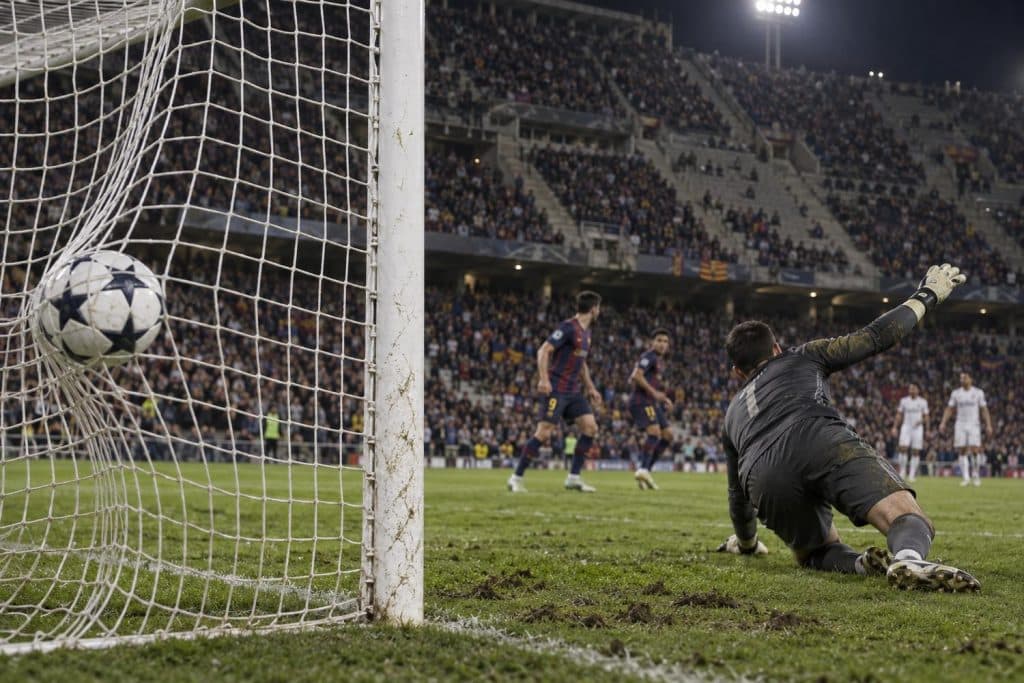 Lamine Yamal con el Barcelona, cerca del récord de Mbappé en la Champions