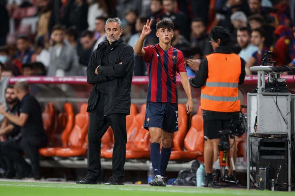 lamine yamal y hansi flick