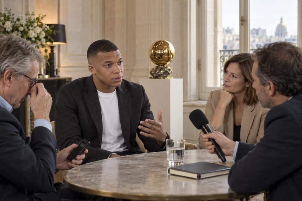 Mbappé y su campaña de entrevistas por el Balón de Oro