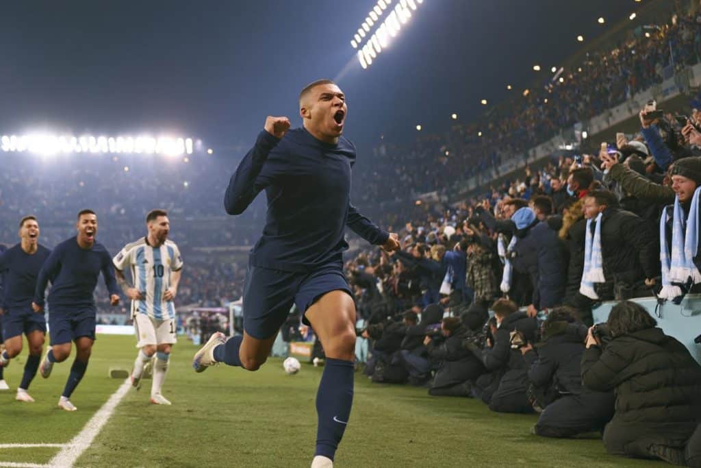 mbappe supera a messi en mundial