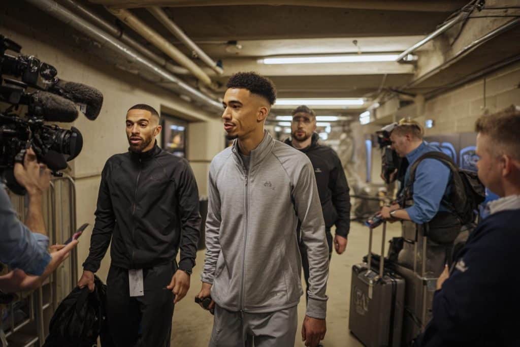 mbappe y umtiti defensa central