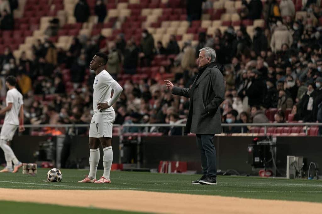 mourinho tranquilo ante sequia de vinicius