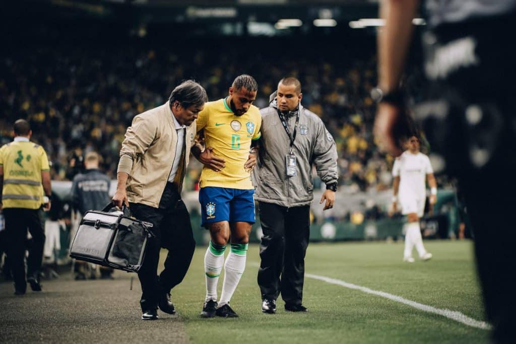 raphinha preocupa a brasil y barca