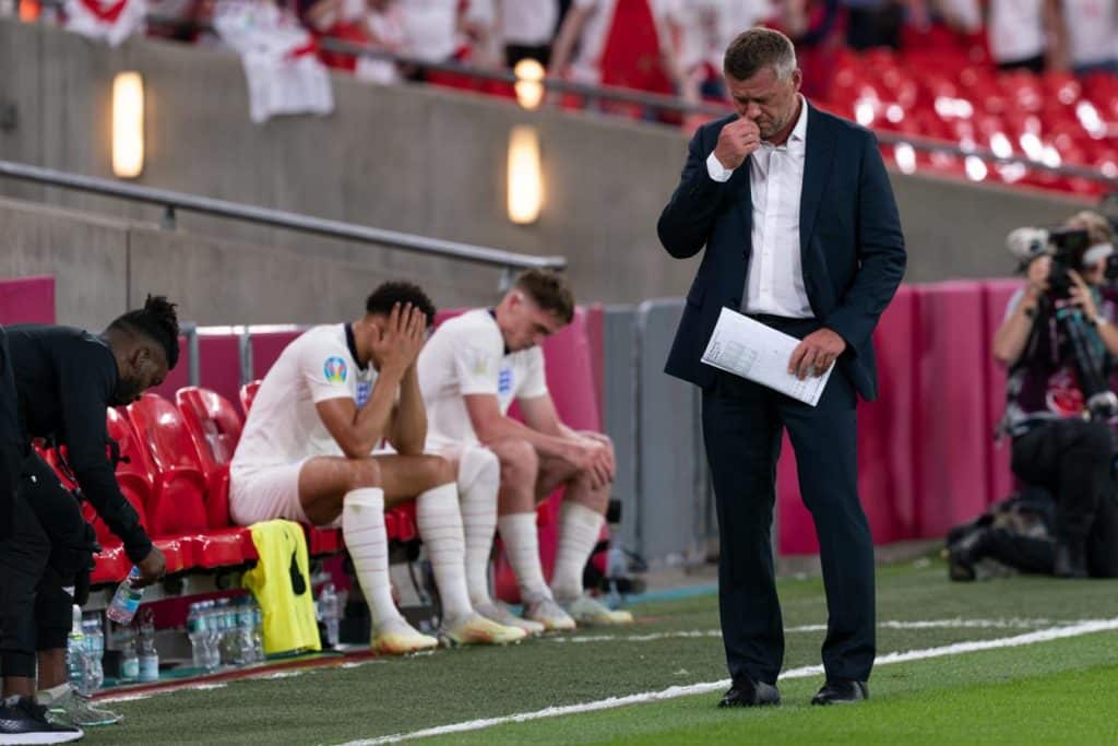 tuchel bajo fuego en inglaterra